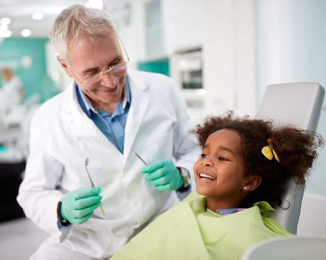 little kid and dentist